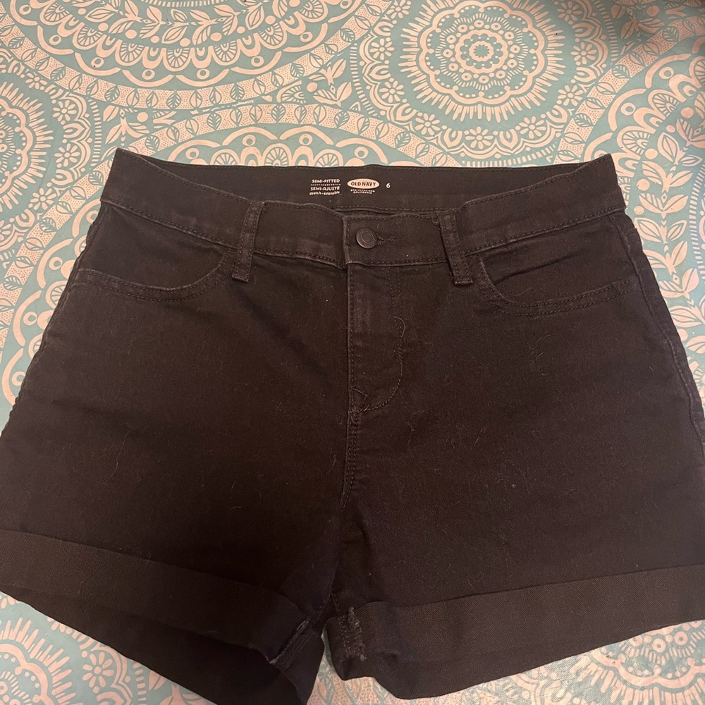 Old navy black denim shorts size 6!